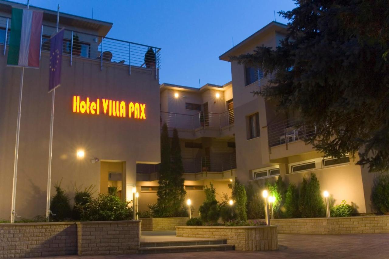 Hotel Villa Pax Balatonalmádi Zewnętrze zdjęcie